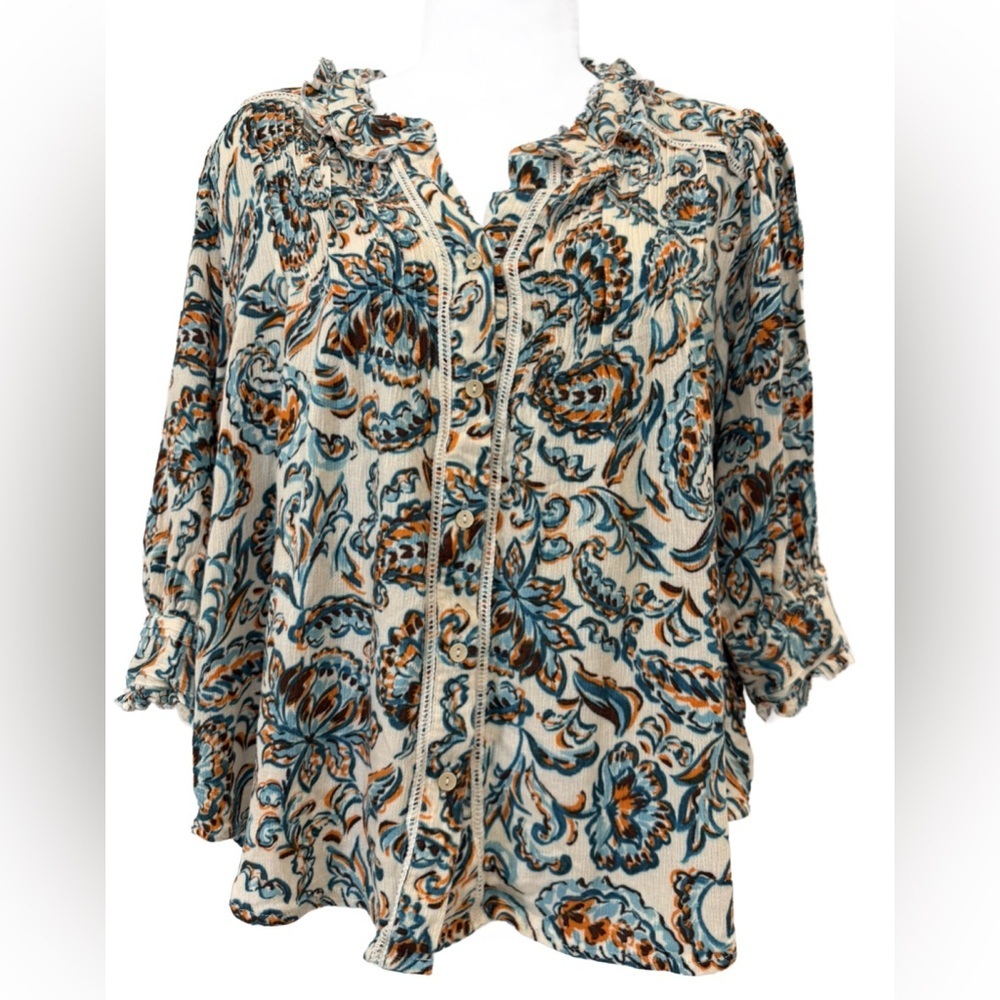 Democracy Elbow Sleeve Stand Collar Pintuck Button Front Printed Woven Shirt